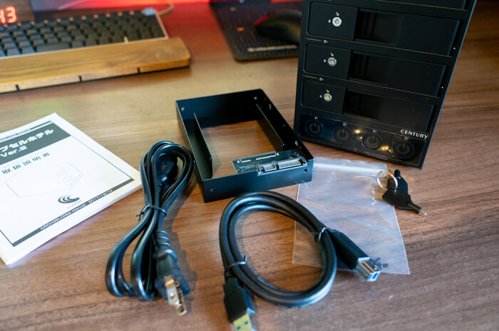 裸族のカプセルホテルVer.2」レビュー 内蔵HDDやSSDを外付けで使う 
